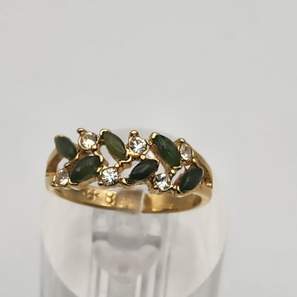 Vintage Uncas Gold Tone Faux Jade & Rhinestone Ring (8)
